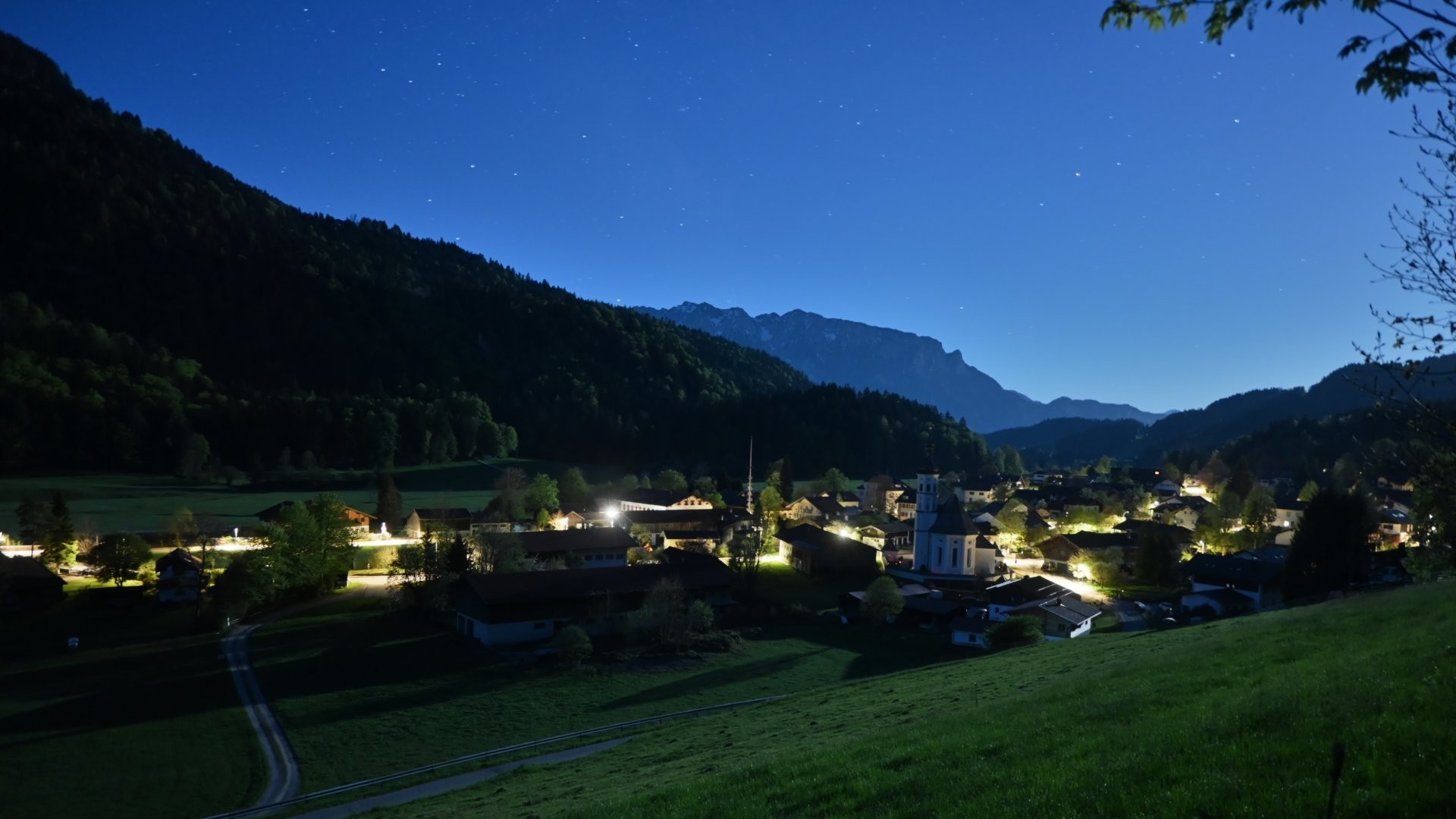 Archiv Foto Webcam Sachrang-Blick über Bergsteigerdorf