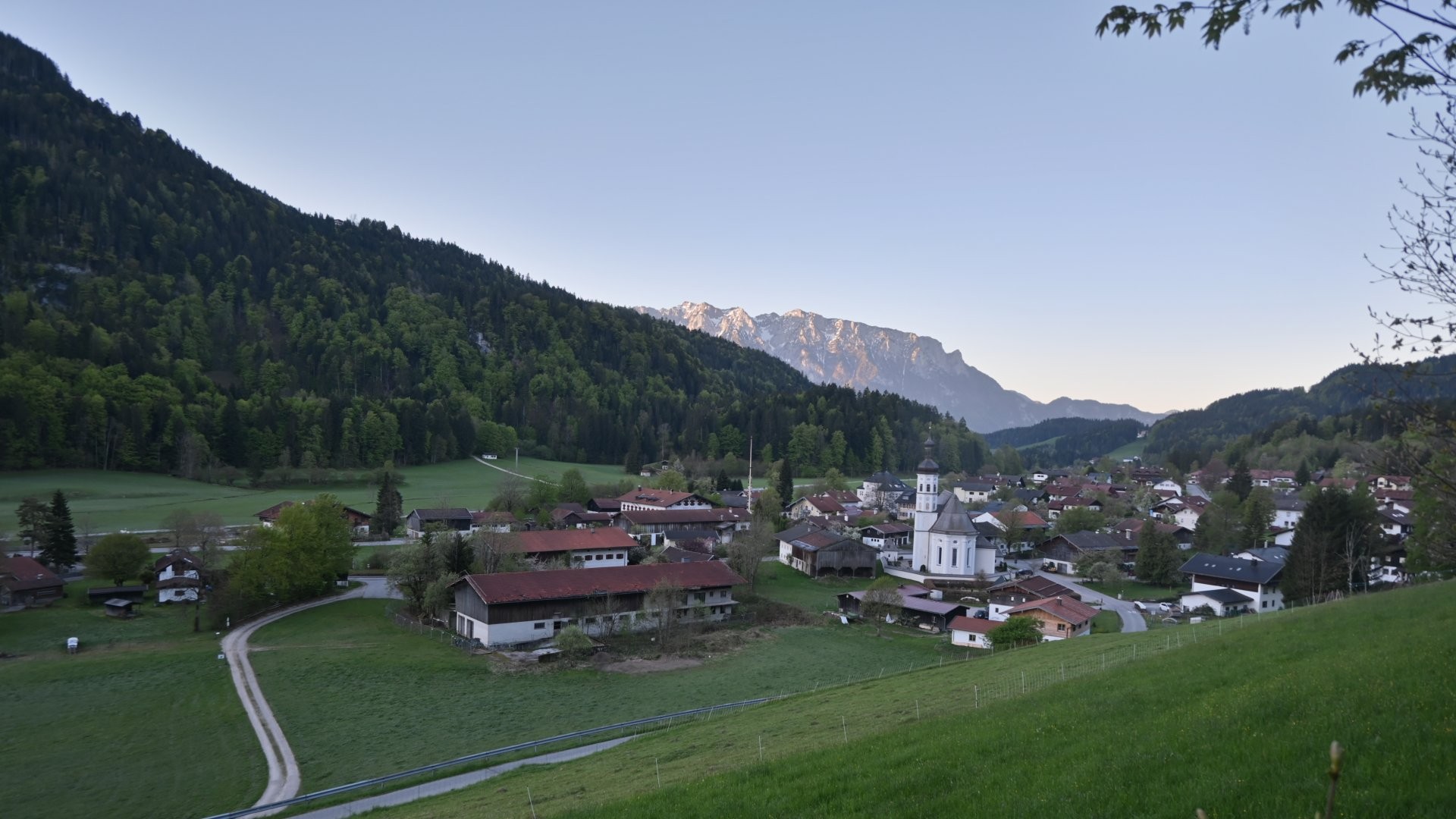 Archiv Foto Webcam Sachrang-Blick über Bergsteigerdorf
