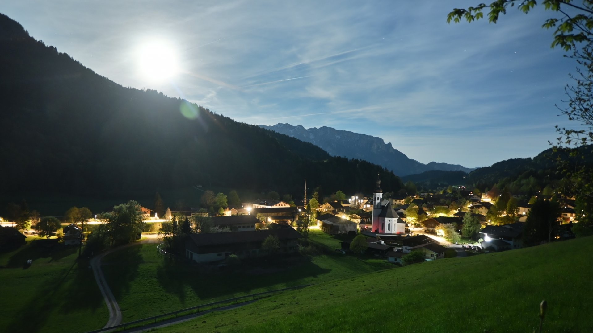 Archiv Foto Webcam Sachrang-Blick über Bergsteigerdorf