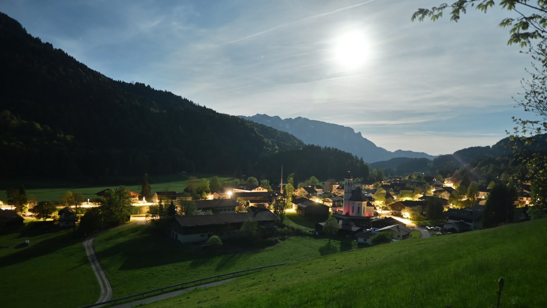 Archiv Foto Webcam Sachrang-Blick über Bergsteigerdorf
