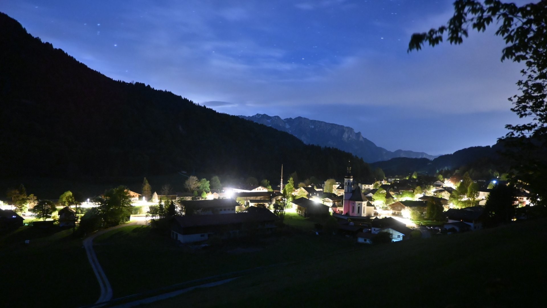 Archiv Foto Webcam Sachrang-Blick über Bergsteigerdorf
