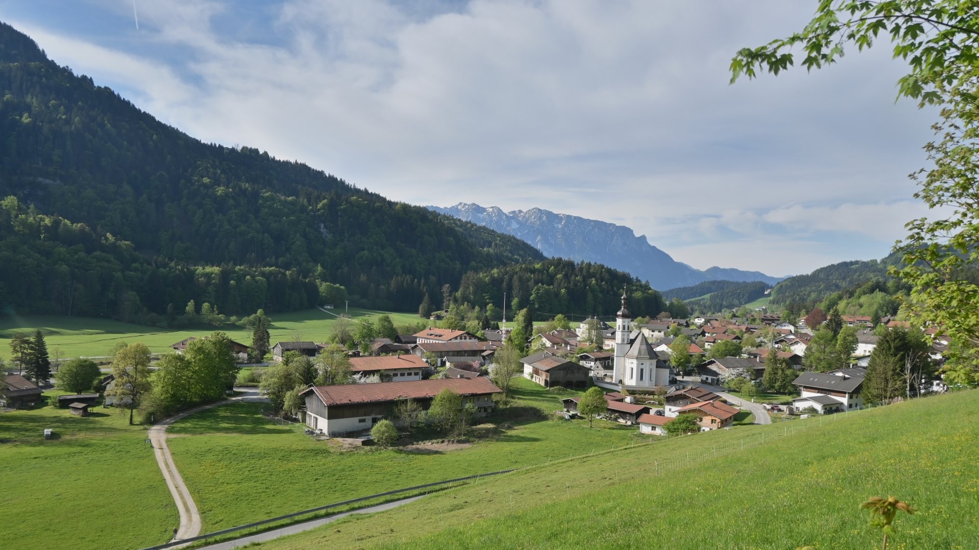 Archiv Foto Webcam Sachrang-Blick über Bergsteigerdorf