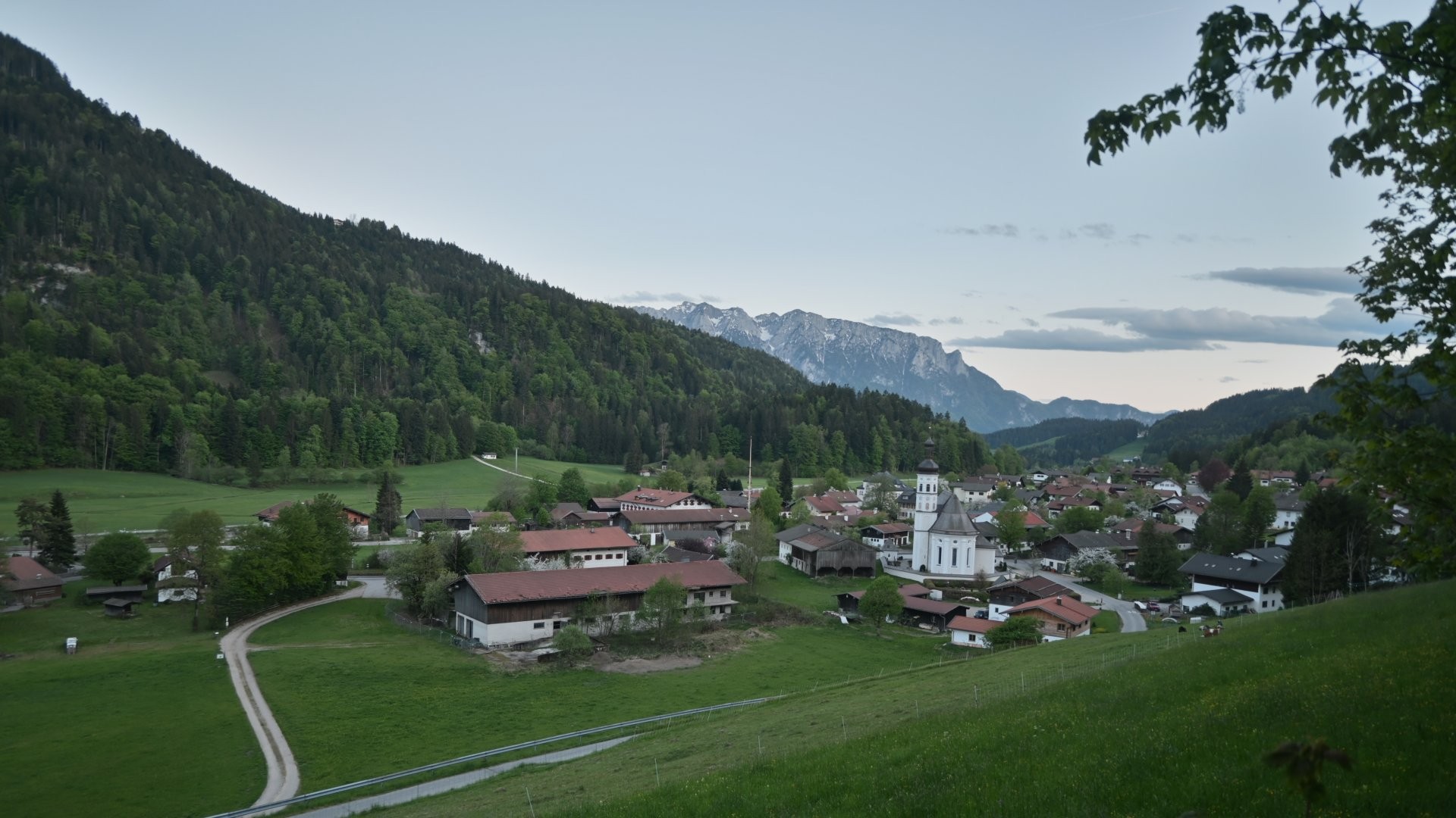 Archiv Foto Webcam Sachrang-Blick über Bergsteigerdorf