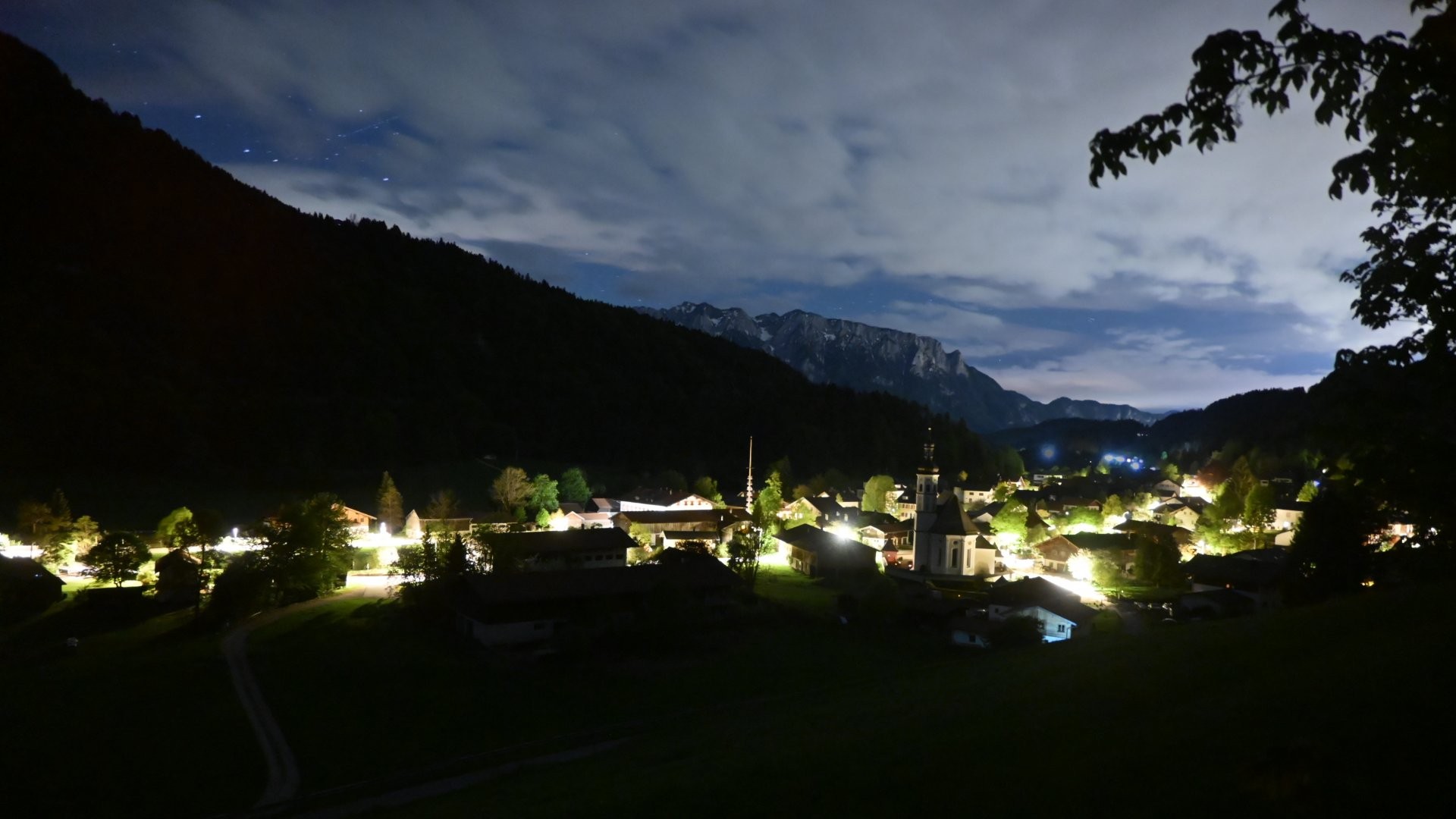 Archiv Foto Webcam Sachrang-Blick über Bergsteigerdorf