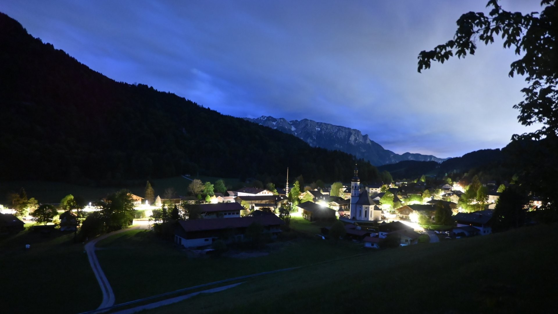 Archiv Foto Webcam Sachrang-Blick über Bergsteigerdorf