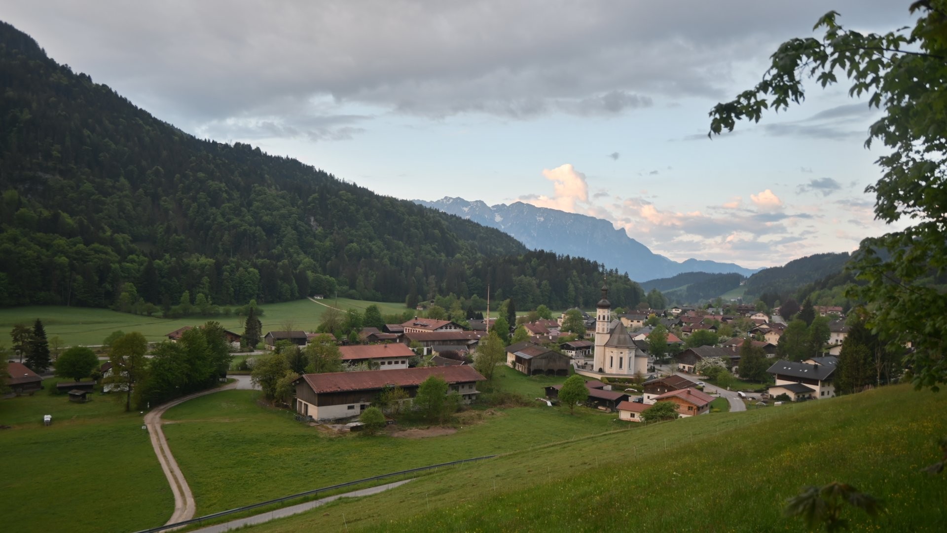 Archiv Foto Webcam Sachrang-Blick über Bergsteigerdorf