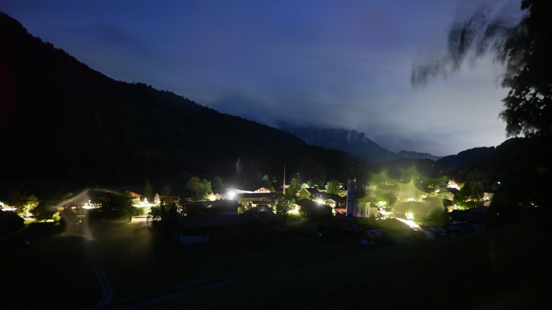 Archiv Foto Webcam Sachrang-Blick über Bergsteigerdorf
