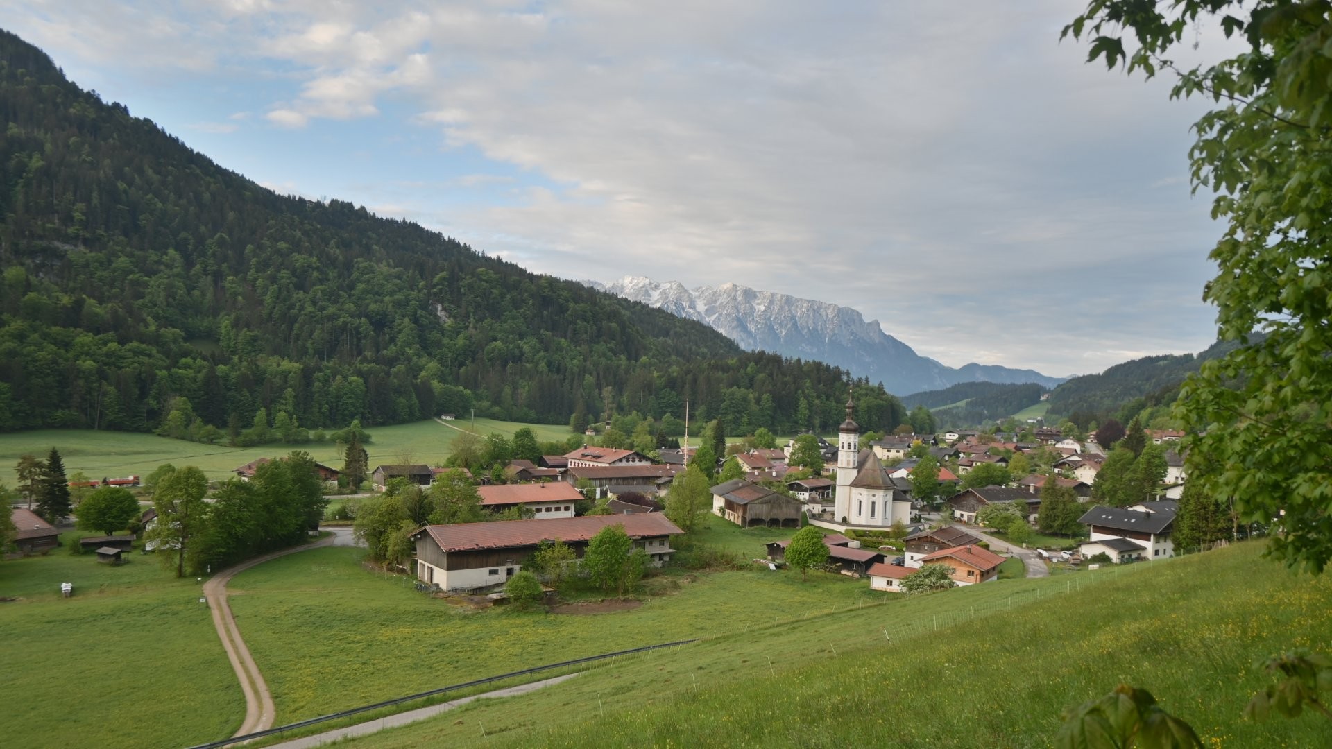 Archiv Foto Webcam Sachrang-Blick über Bergsteigerdorf