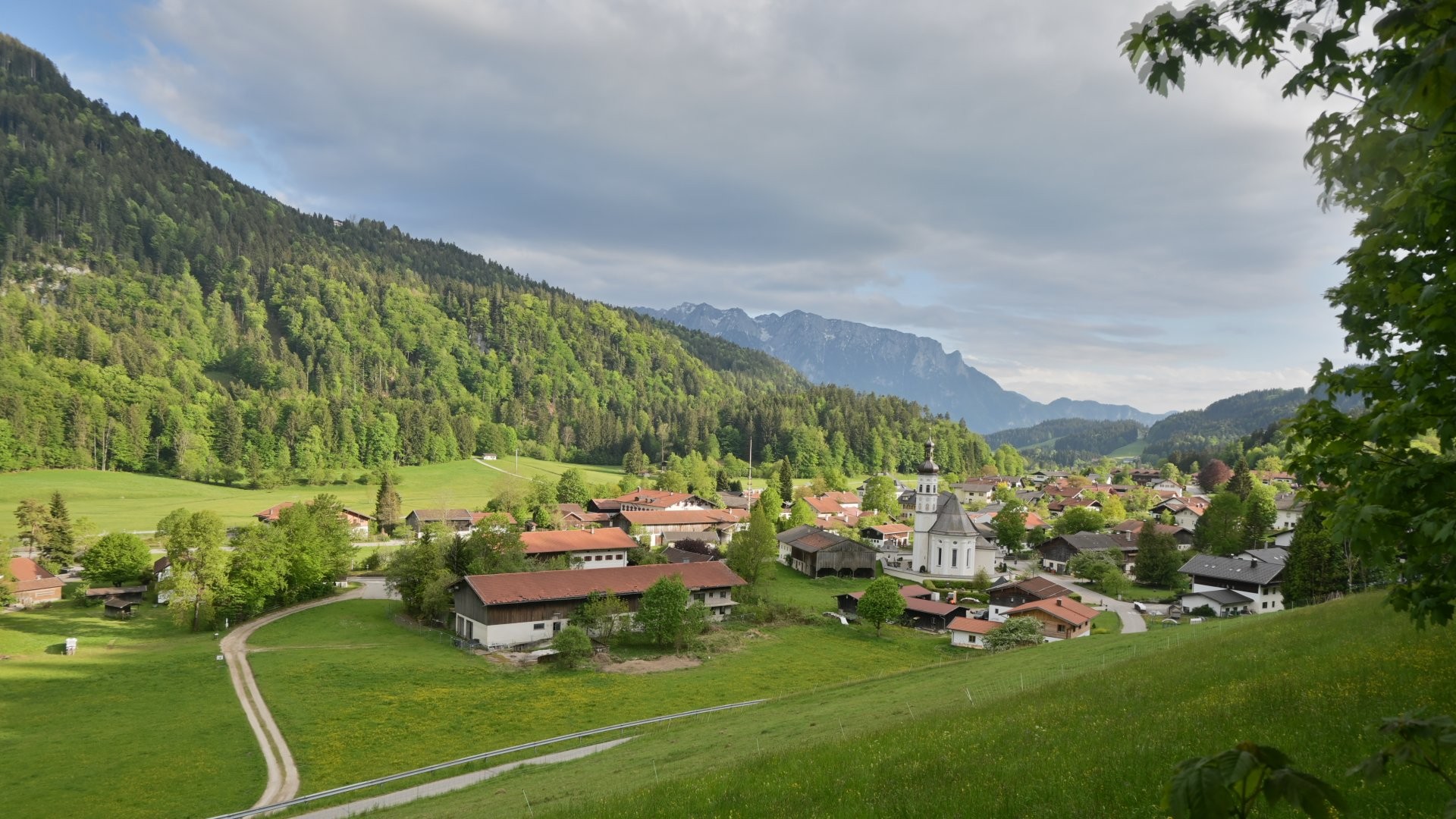 Archiv Foto Webcam Sachrang-Blick über Bergsteigerdorf