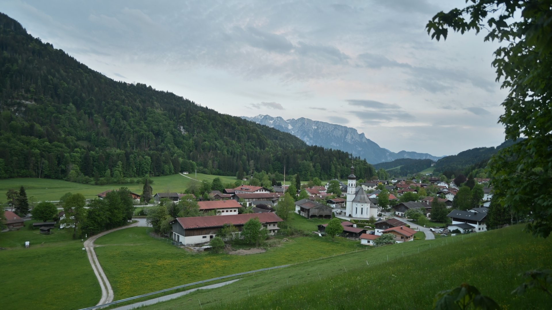 Archiv Foto Webcam Sachrang-Blick über Bergsteigerdorf