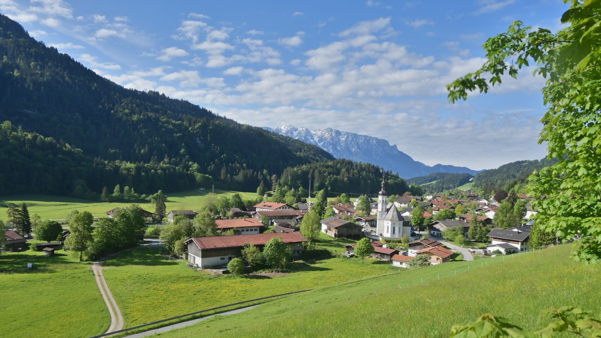 Archiv Foto Webcam Sachrang-Blick über Bergsteigerdorf