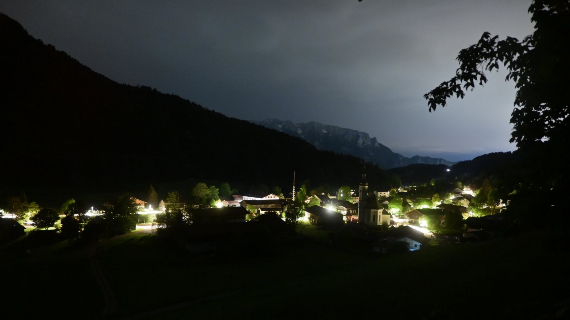 Archiv Foto Webcam Sachrang-Blick über Bergsteigerdorf