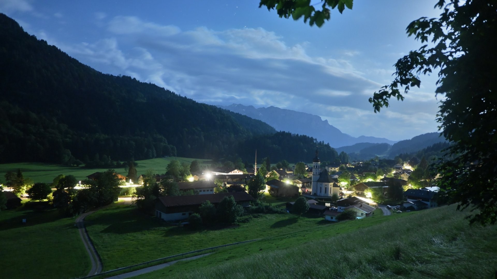 Archiv Foto Webcam Sachrang-Blick über Bergsteigerdorf