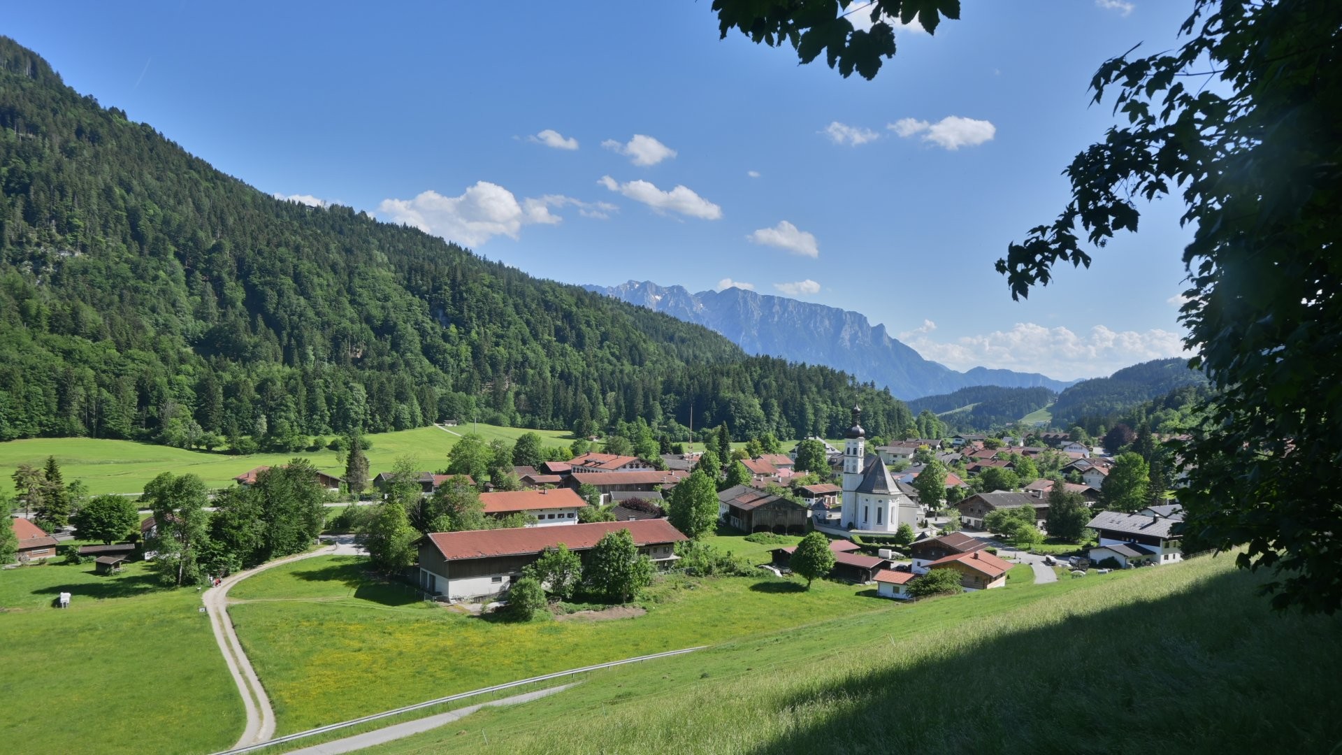Archiv Foto Webcam Sachrang-Blick über Bergsteigerdorf