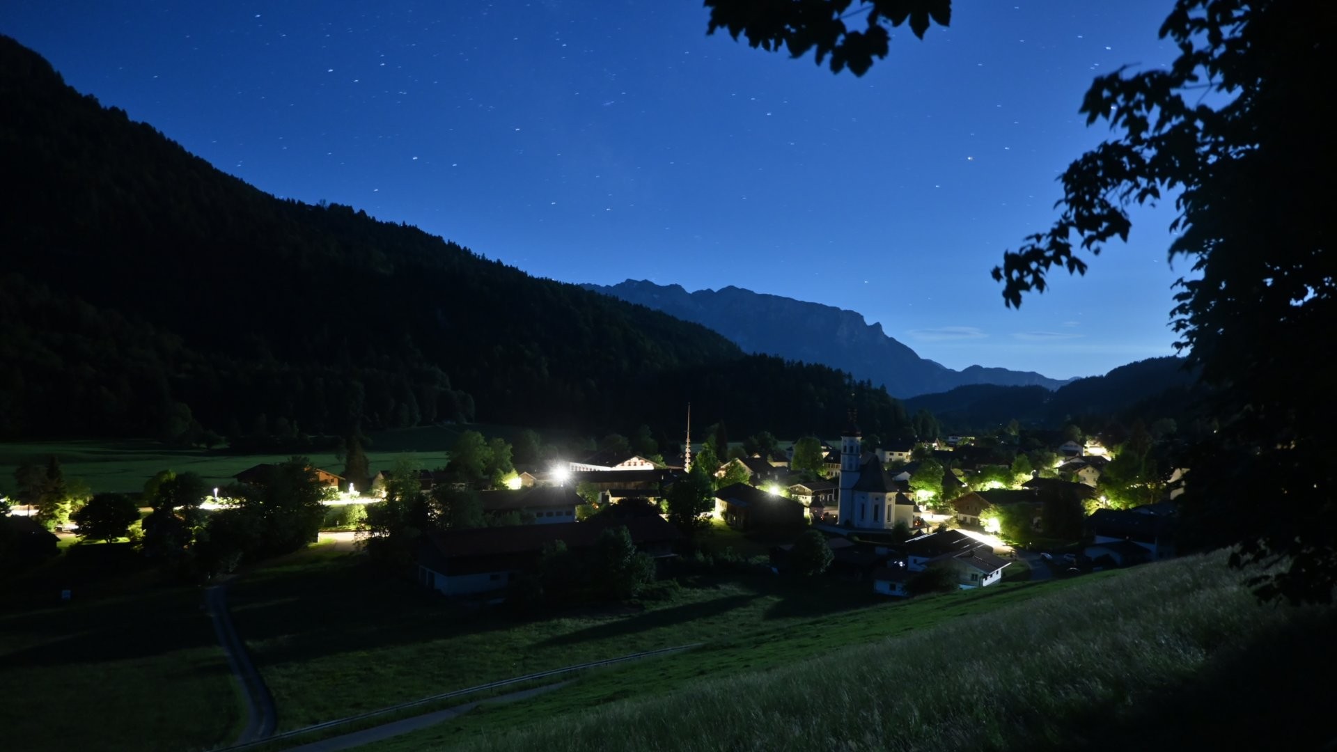 Archiv Foto Webcam Sachrang-Blick über Bergsteigerdorf
