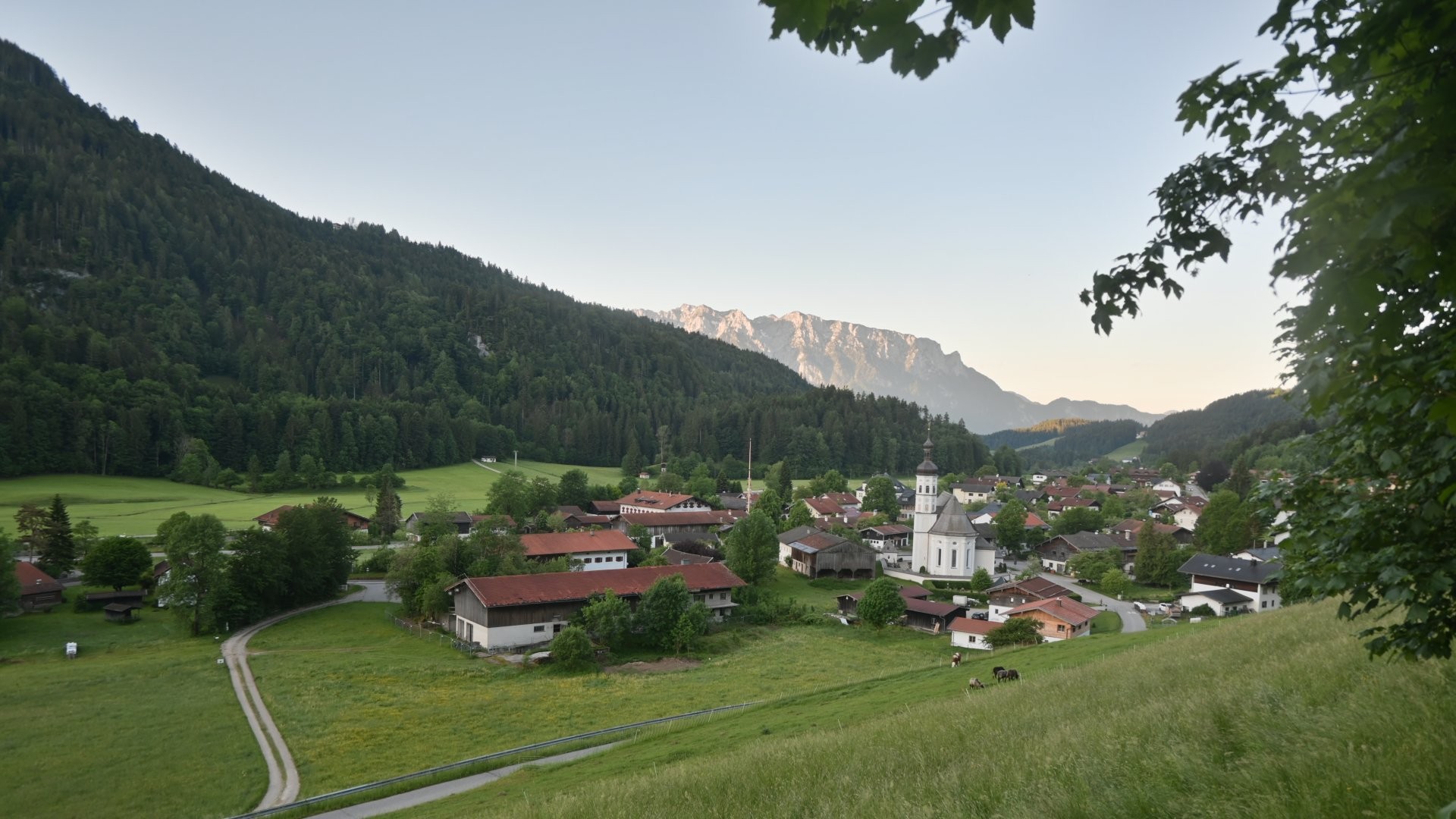 Archiv Foto Webcam Sachrang-Blick über Bergsteigerdorf
