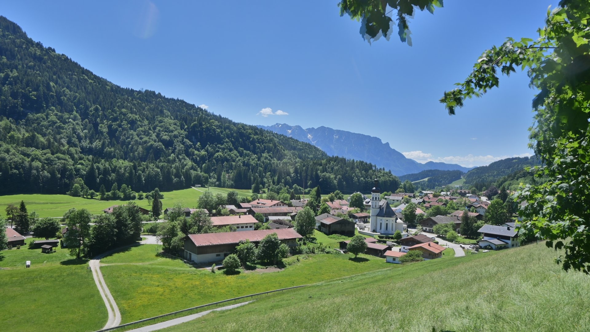 Archiv Foto Webcam Sachrang-Blick über Bergsteigerdorf