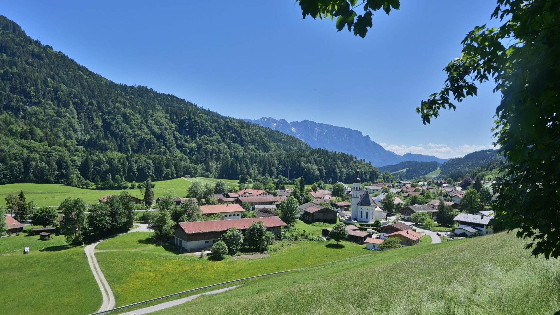 Archiv Foto Webcam Sachrang-Blick über Bergsteigerdorf