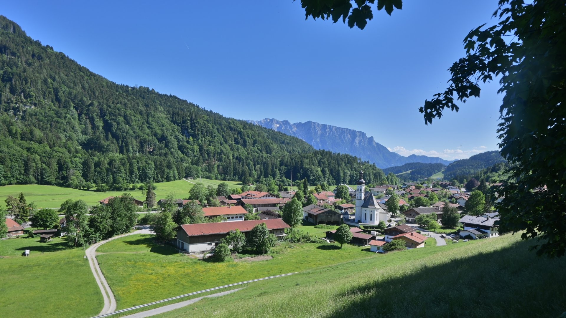 Archiv Foto Webcam Sachrang-Blick über Bergsteigerdorf