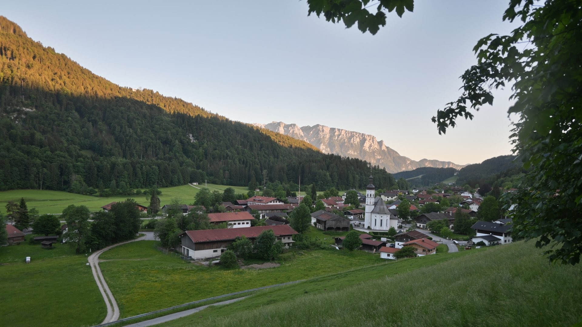 Archiv Foto Webcam Sachrang-Blick über Bergsteigerdorf