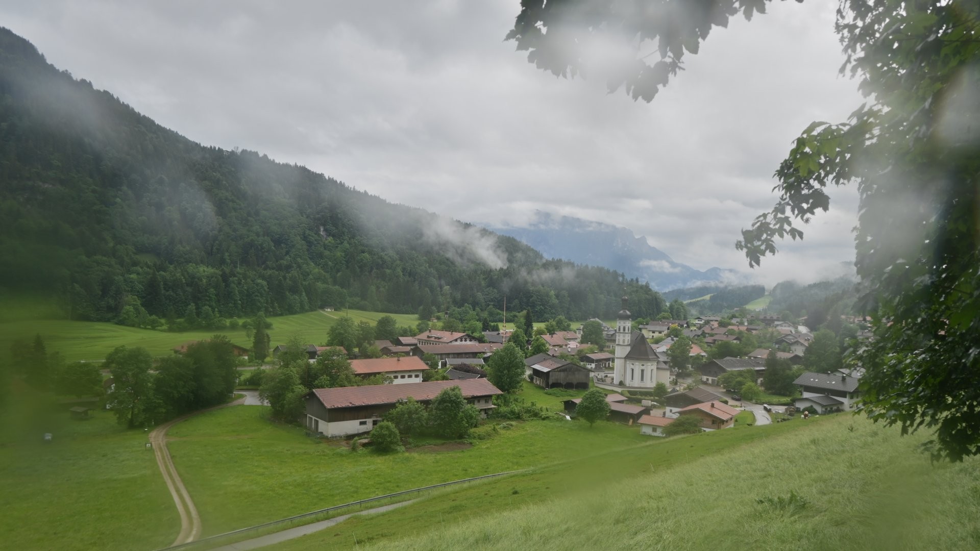 Archived image Webcam View to Sachrang