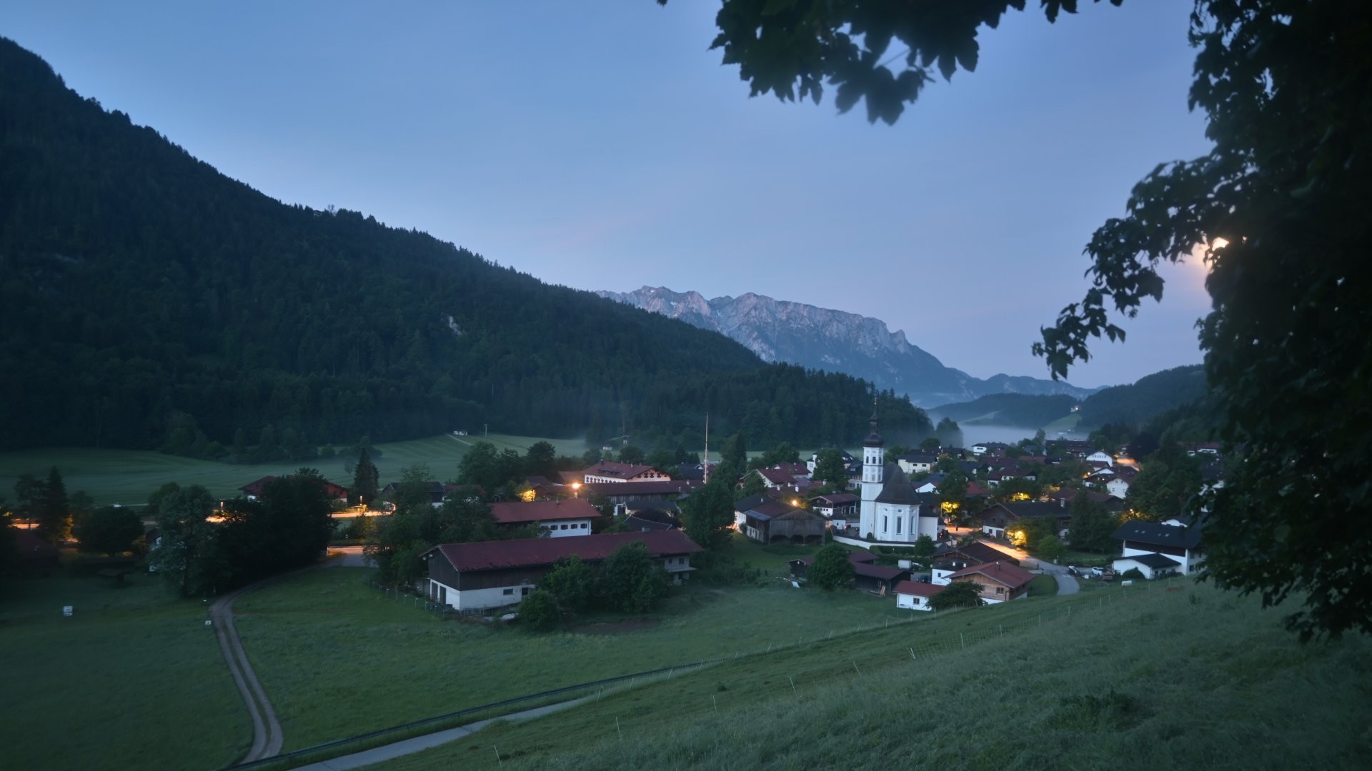Archiv Foto Webcam Sachrang-Blick über Bergsteigerdorf