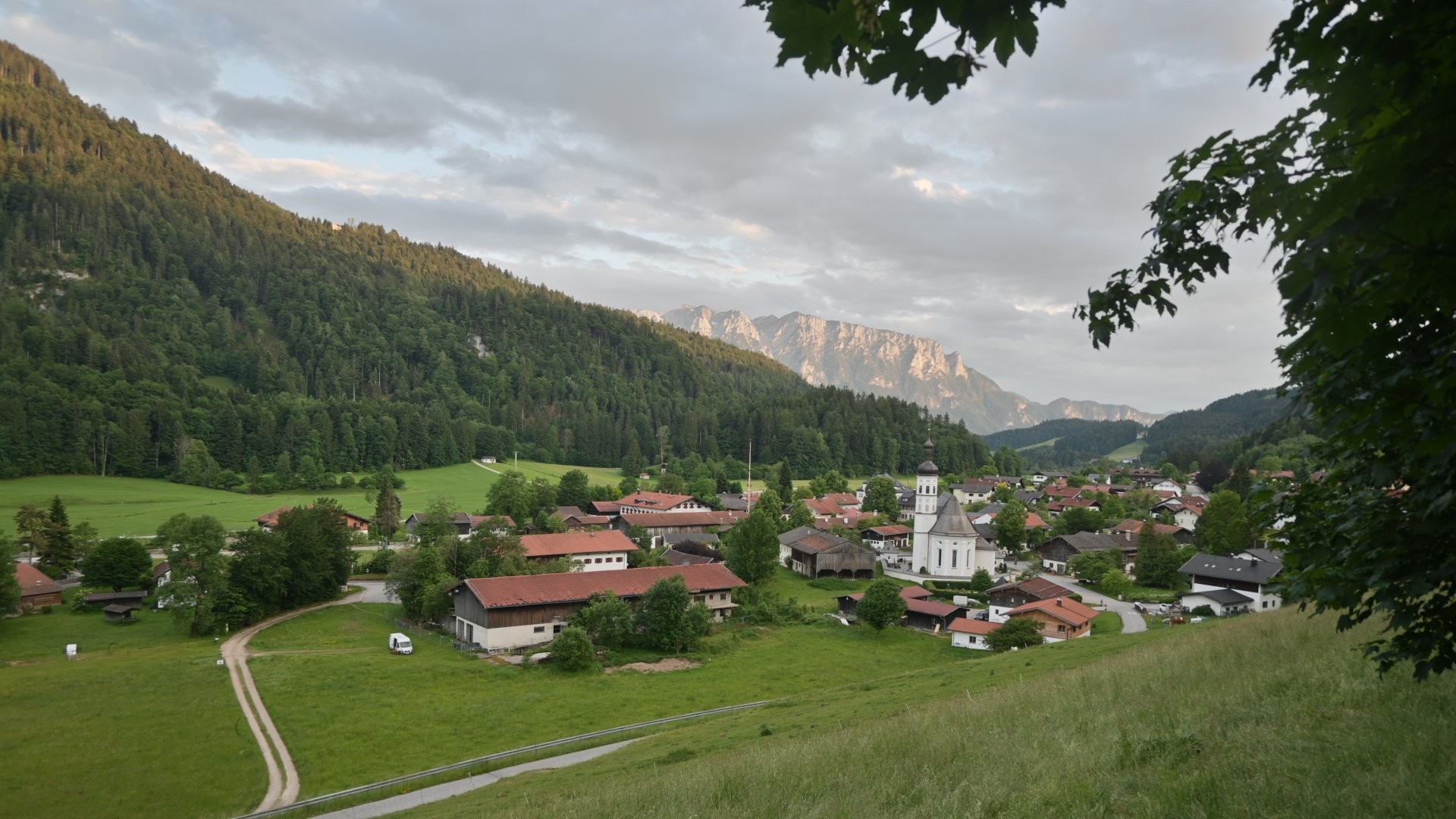 Archiv Foto Webcam Sachrang-Blick über Bergsteigerdorf