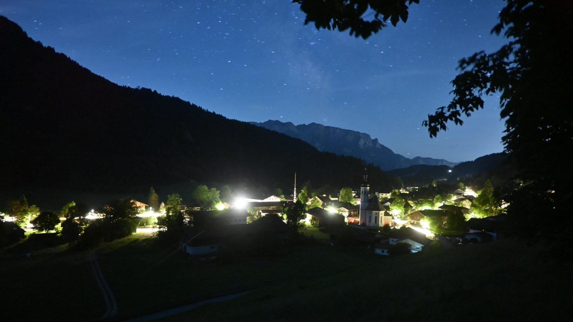 Archiv Foto Webcam Sachrang-Blick über Bergsteigerdorf
