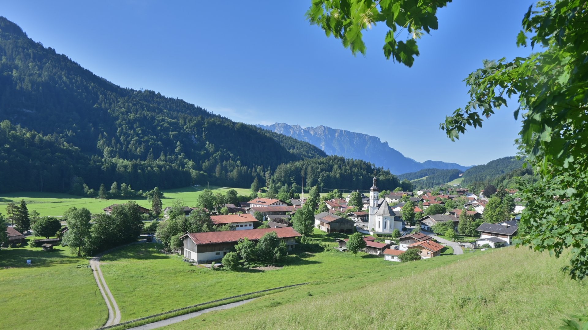 Archiv Foto Webcam Sachrang-Blick über Bergsteigerdorf