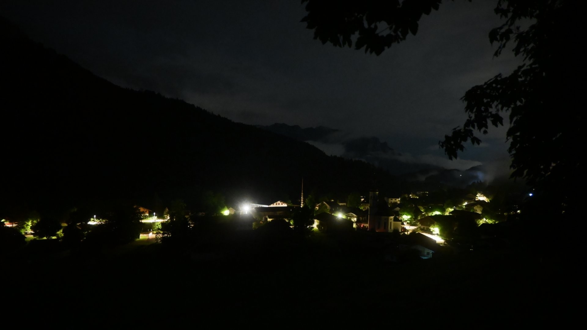 Archived image Webcam View to Sachrang