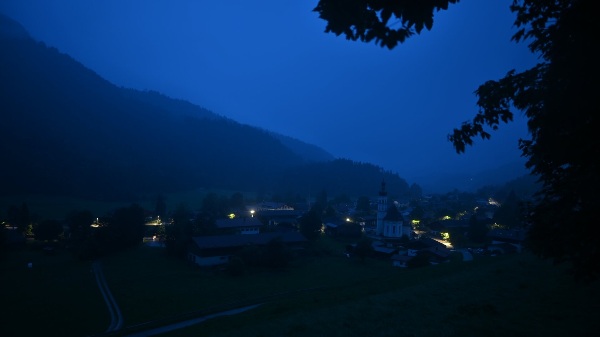 Archiv Foto Webcam Sachrang-Blick über Bergsteigerdorf