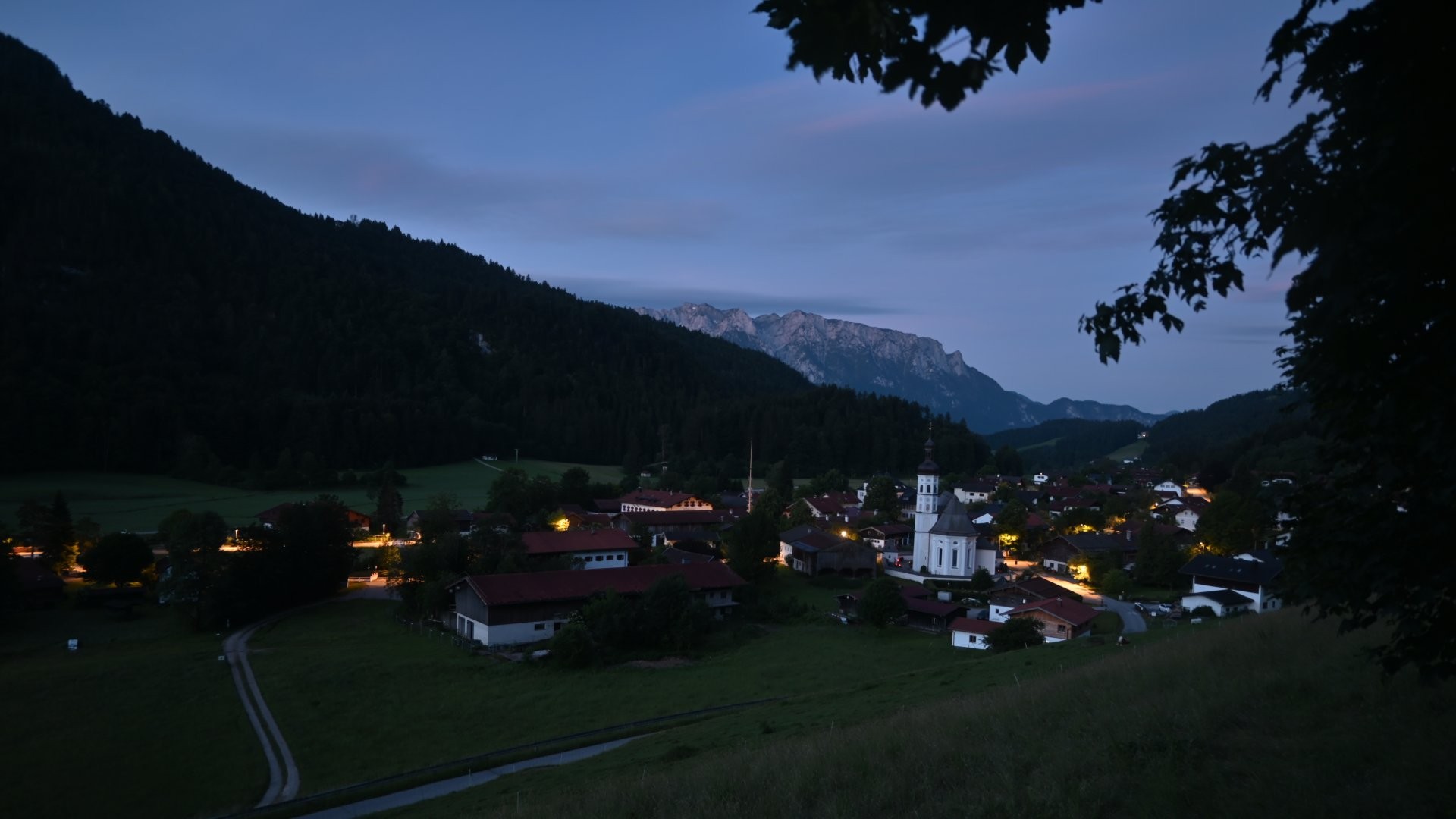 Archiv Foto Webcam Sachrang-Blick über Bergsteigerdorf
