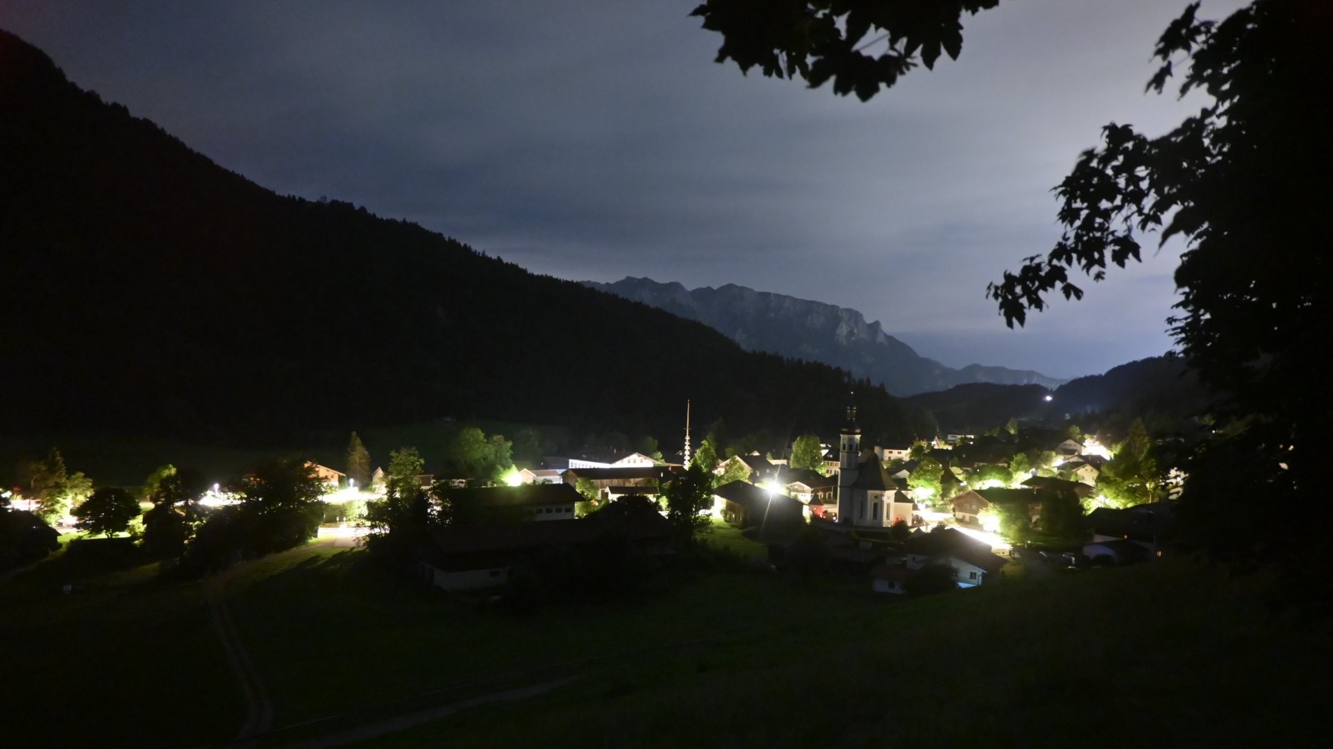 Archiv Foto Webcam Sachrang-Blick über Bergsteigerdorf