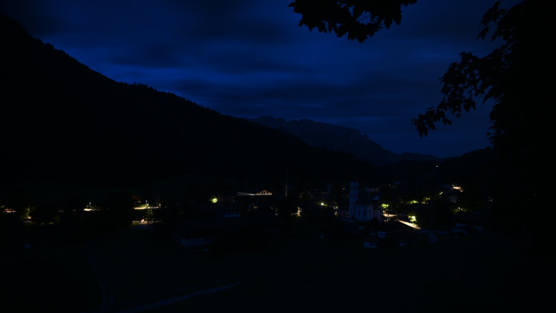 Archiv Foto Webcam Sachrang-Blick über Bergsteigerdorf