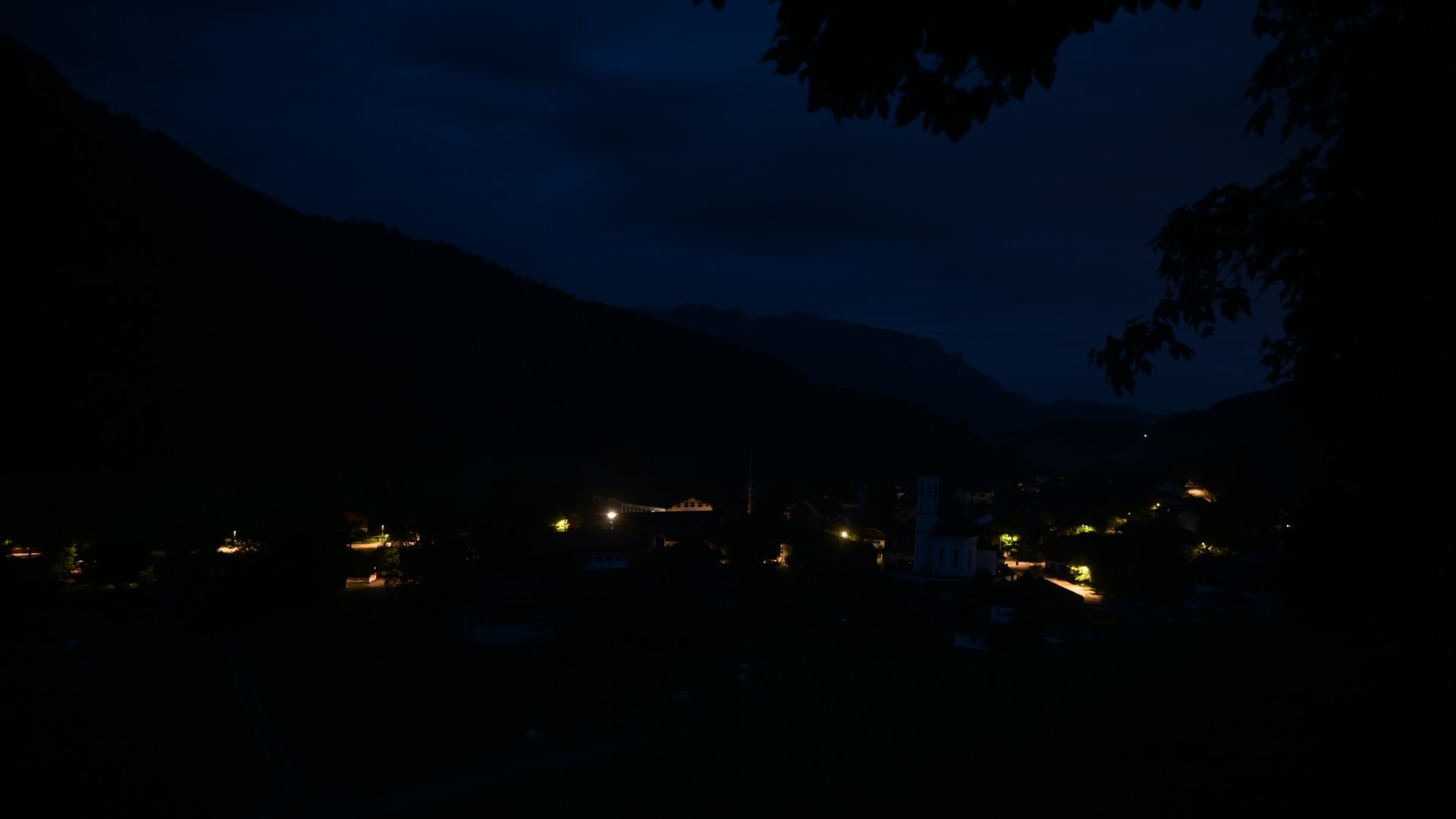 Archived image Webcam View to Sachrang