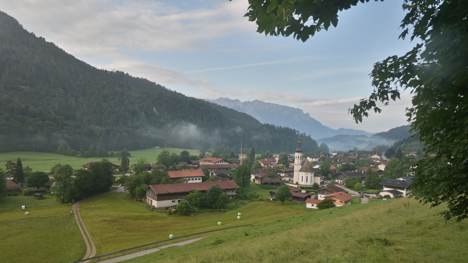 Archived image Webcam View to Sachrang