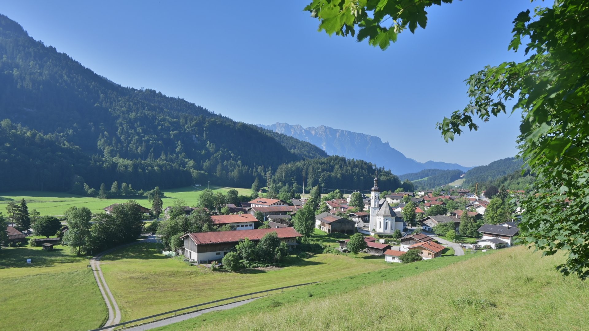 Archiv Foto Webcam Sachrang-Blick über Bergsteigerdorf