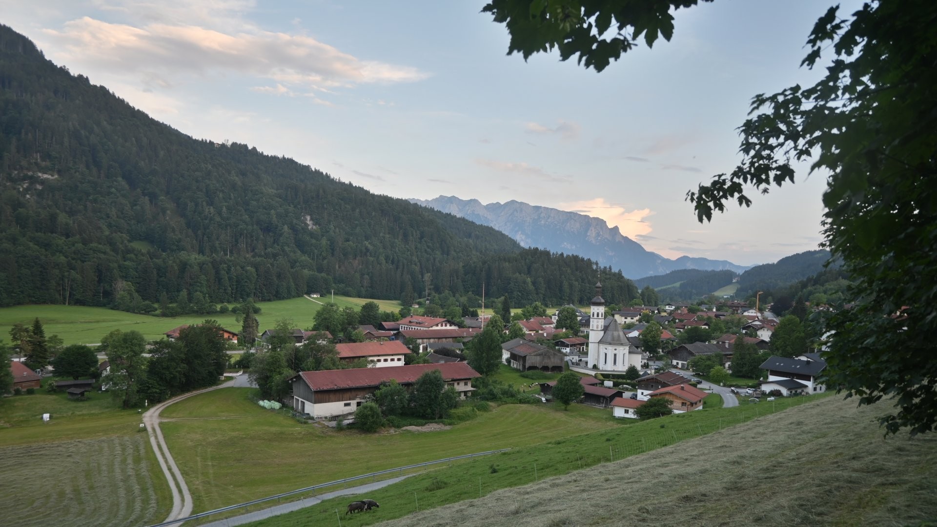 Archiv Foto Webcam Sachrang-Blick über Bergsteigerdorf