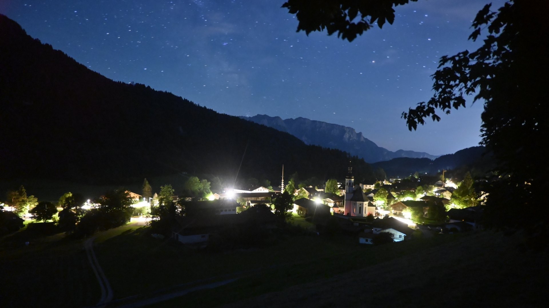 Archiv Foto Webcam Sachrang-Blick über Bergsteigerdorf