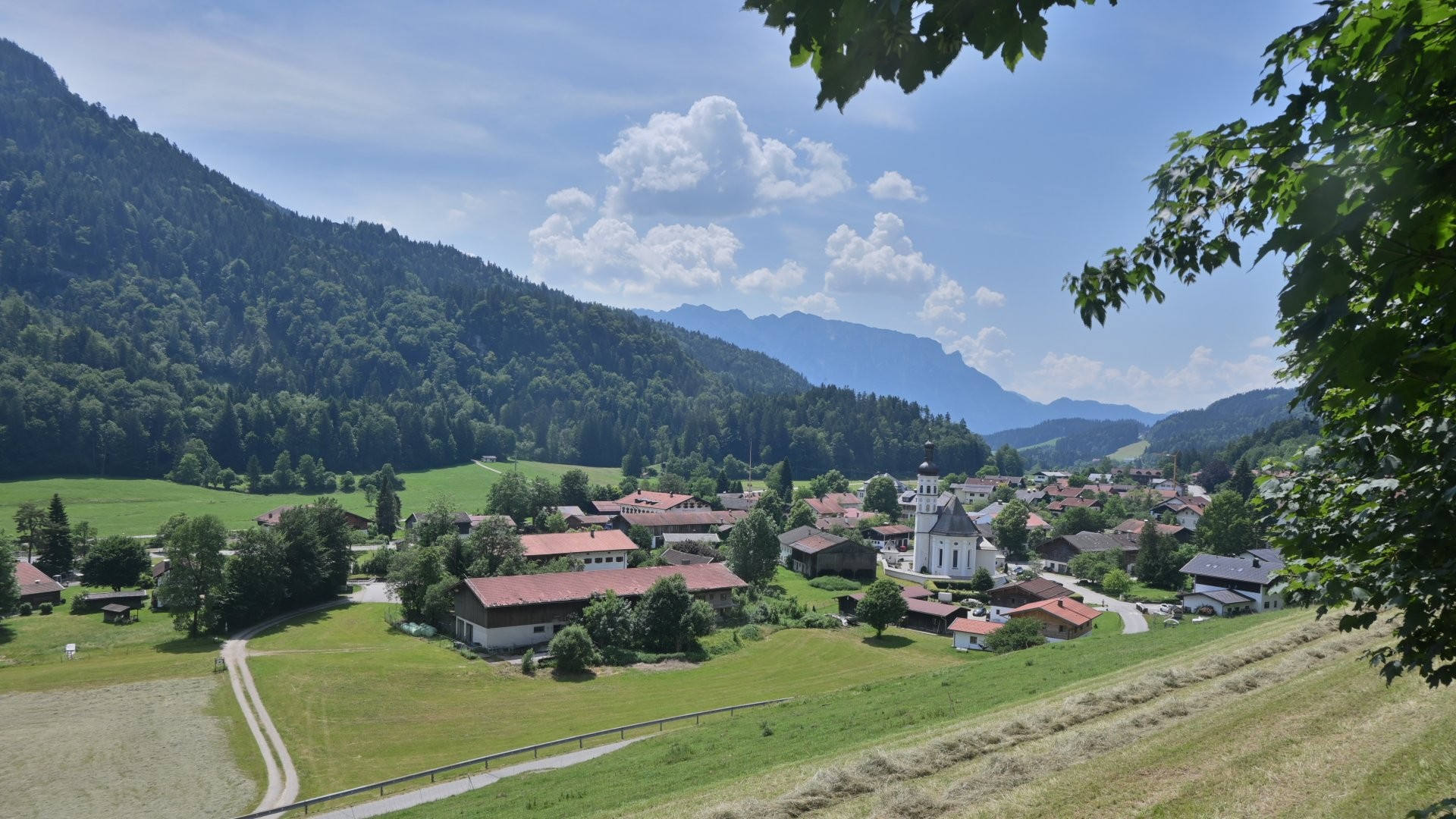 Archiv Foto Webcam Sachrang-Blick über Bergsteigerdorf