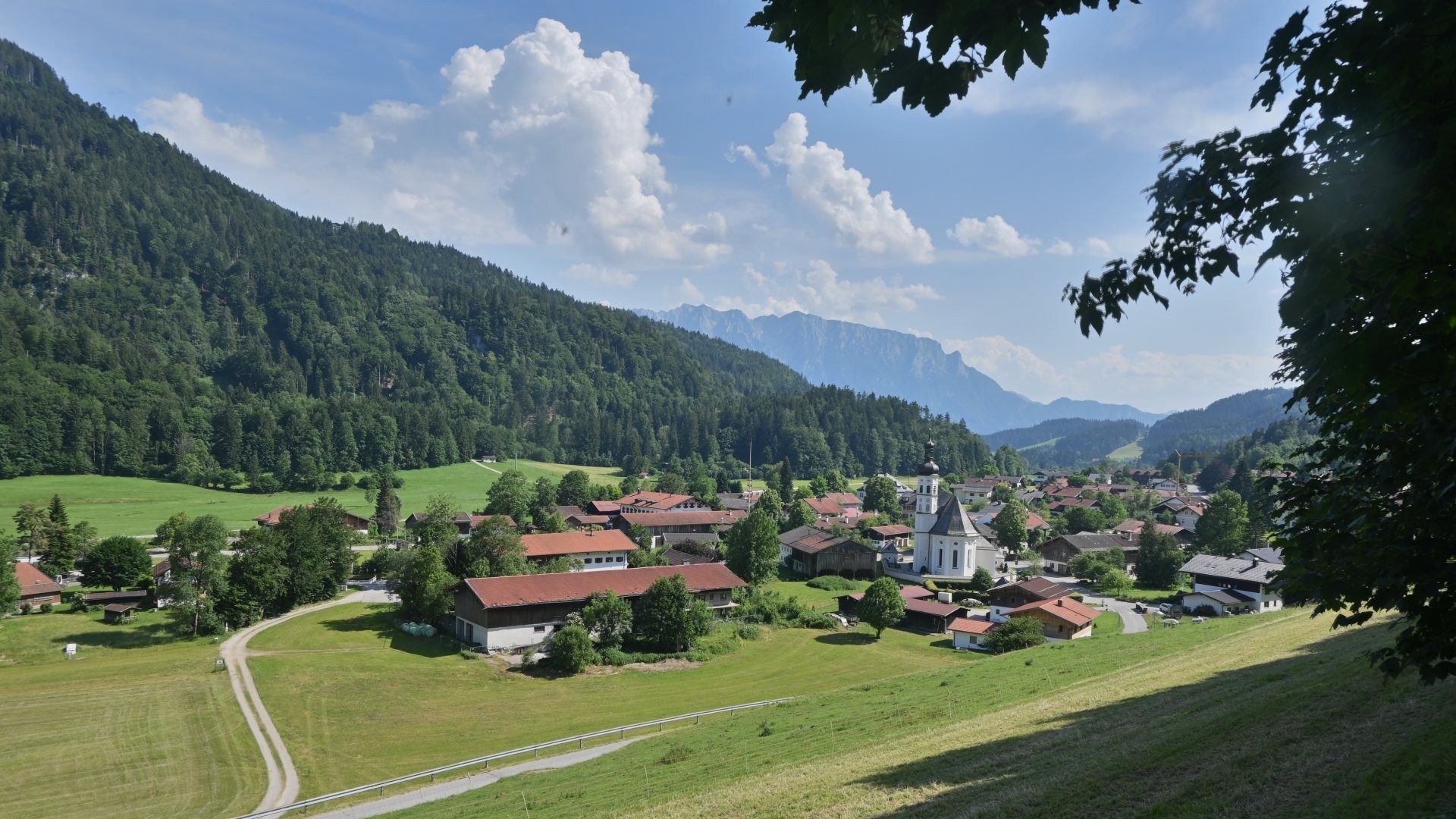 Archiv Foto Webcam Sachrang-Blick über Bergsteigerdorf