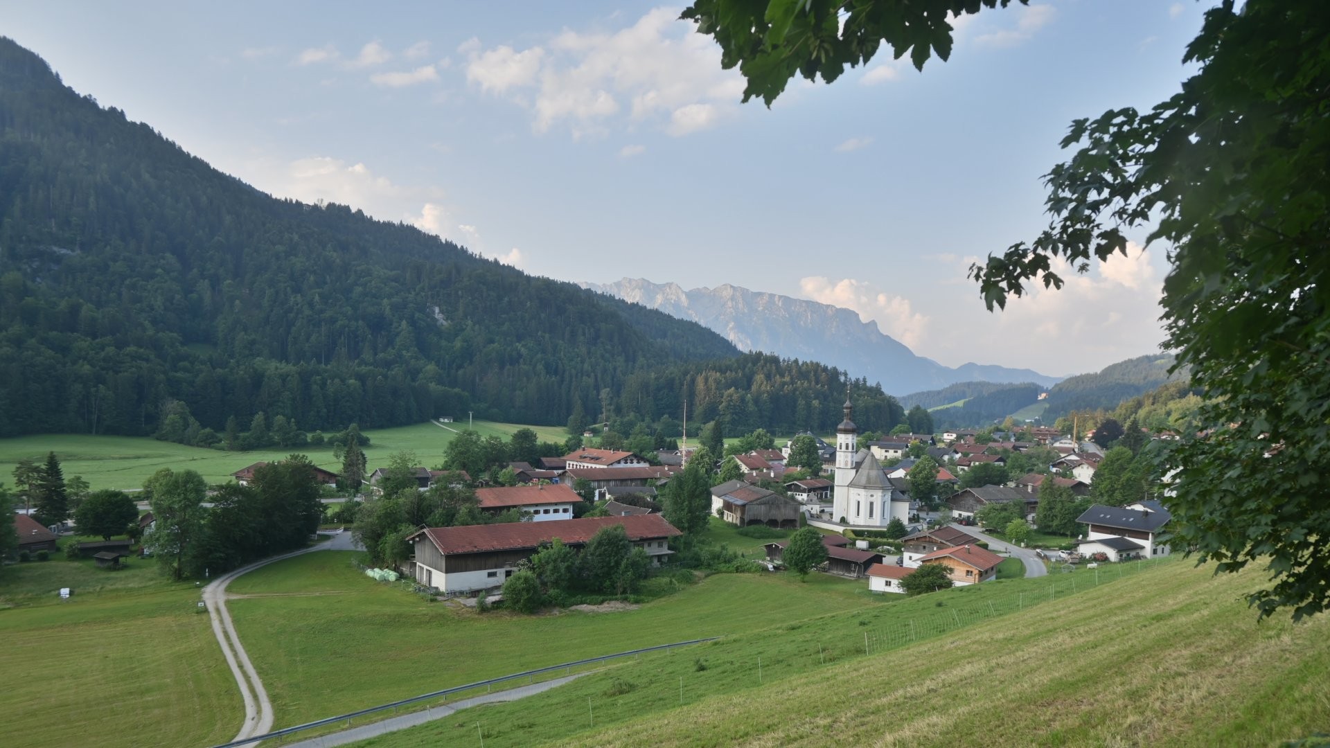 Archiv Foto Webcam Sachrang-Blick über Bergsteigerdorf