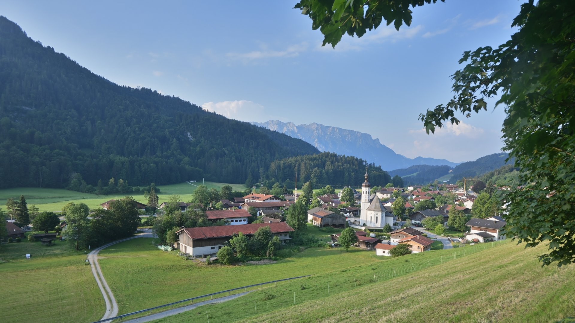 Archiv Foto Webcam Sachrang-Blick über Bergsteigerdorf