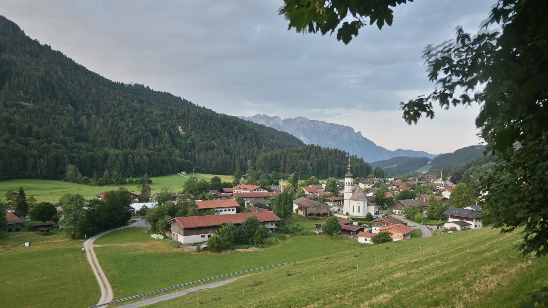 Archiv Foto Webcam Sachrang-Blick über Bergsteigerdorf