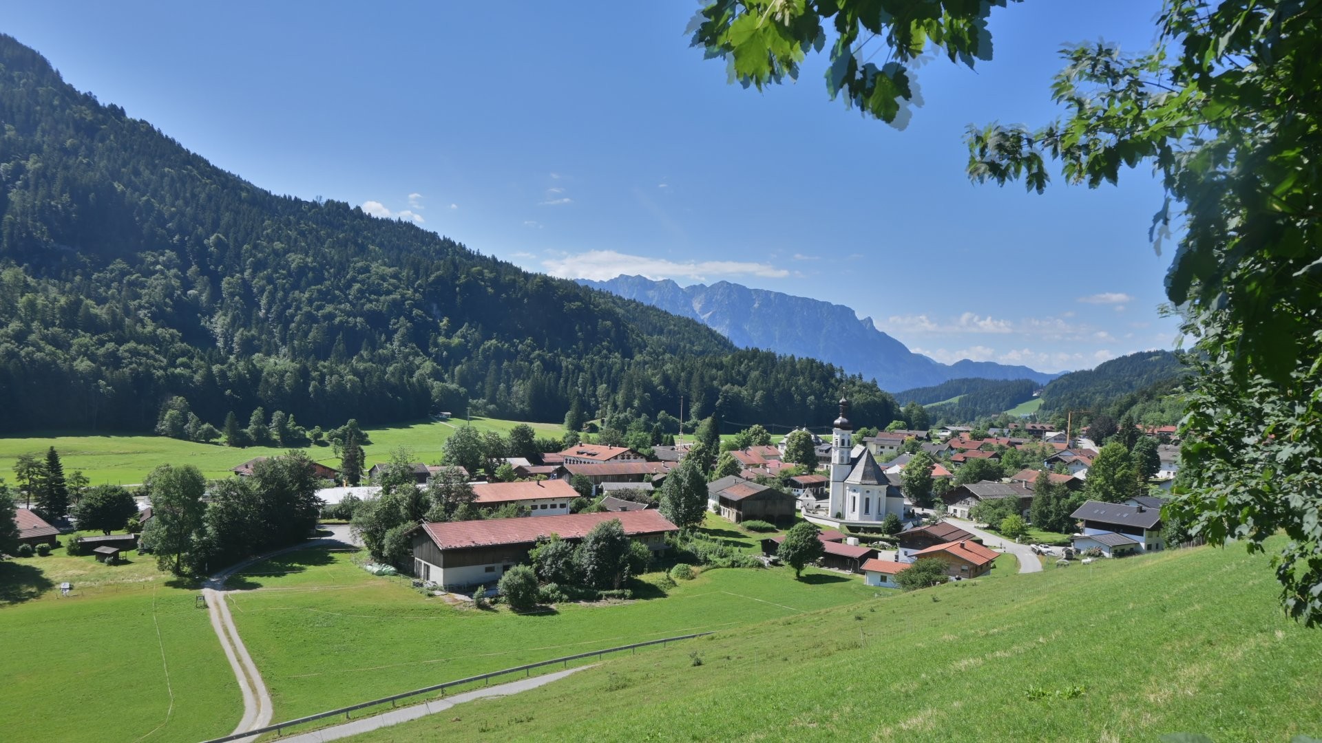 Archiv Foto Webcam Sachrang-Blick über Bergsteigerdorf