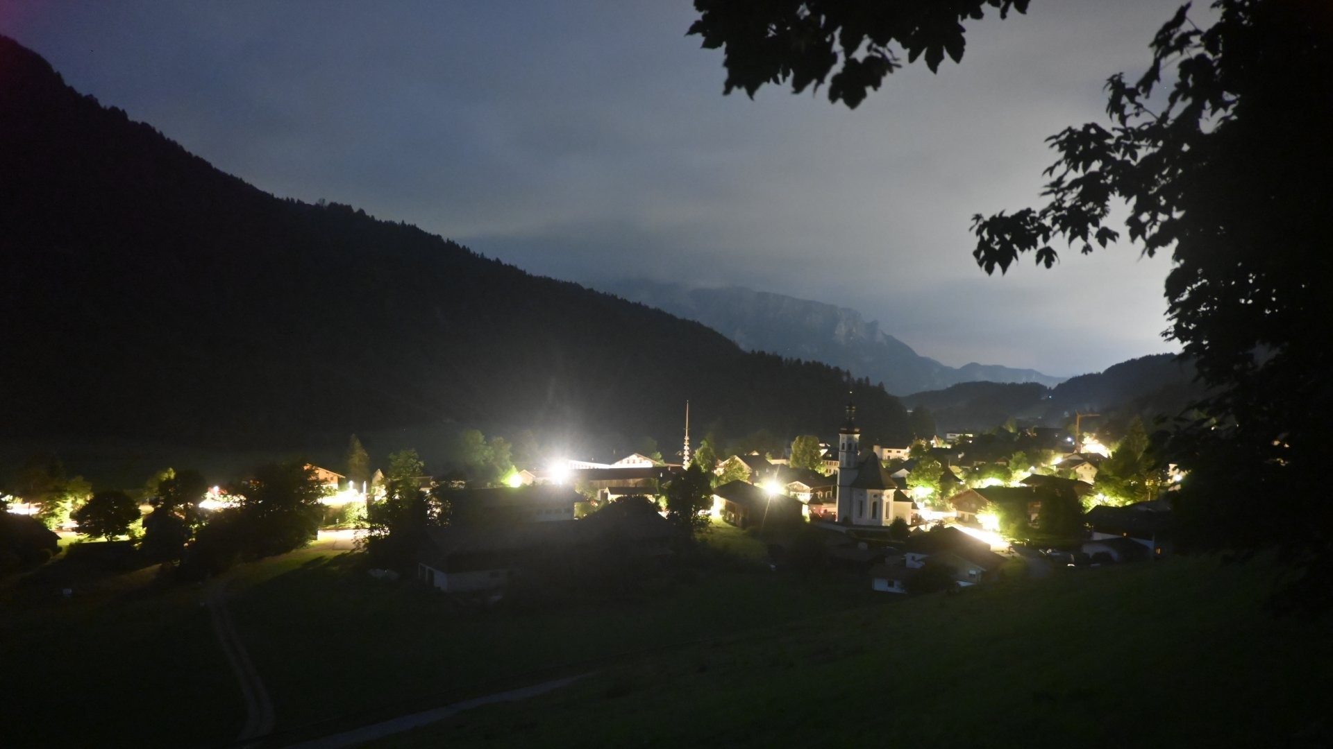 Archiv Foto Webcam Sachrang-Blick über Bergsteigerdorf