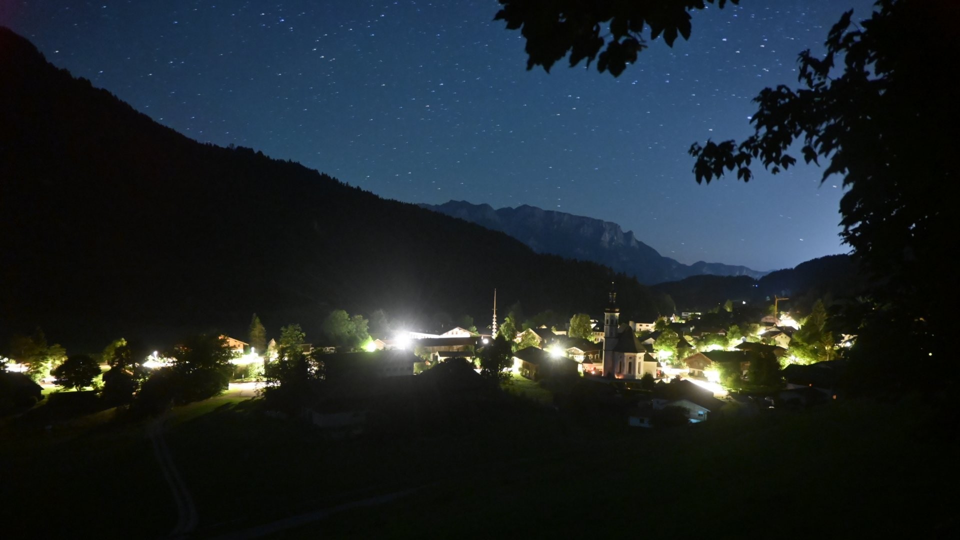 Archiv Foto Webcam Sachrang-Blick über Bergsteigerdorf