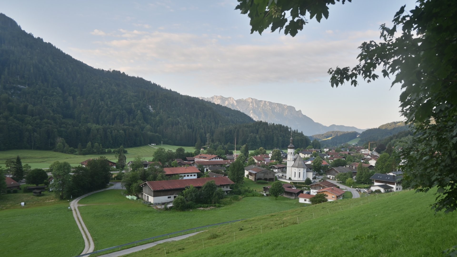 Archiv Foto Webcam Sachrang-Blick über Bergsteigerdorf