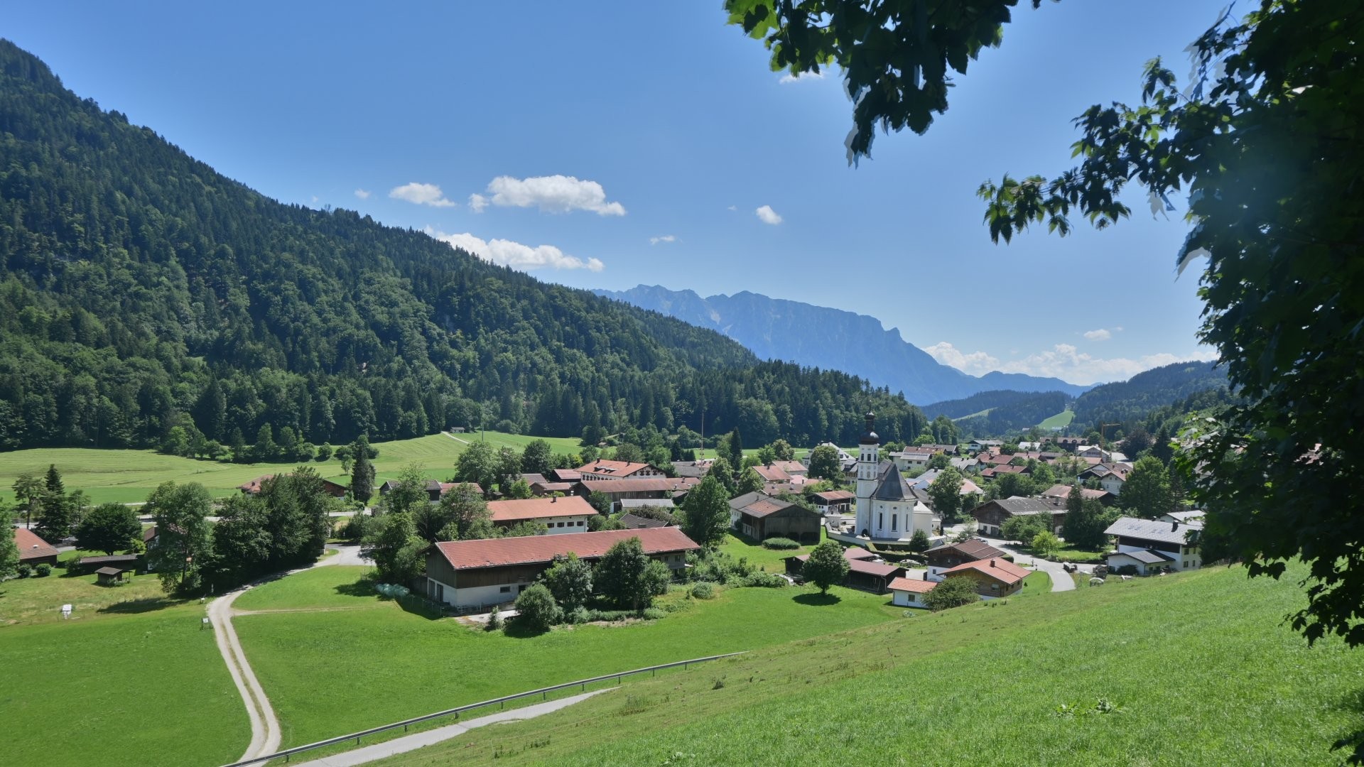 Archiv Foto Webcam Sachrang-Blick über Bergsteigerdorf