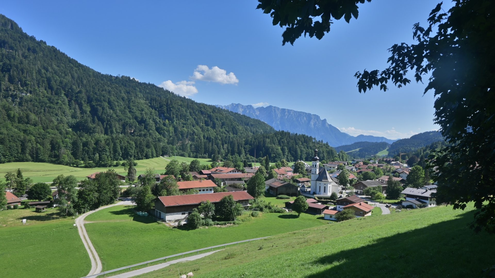 Archiv Foto Webcam Sachrang-Blick über Bergsteigerdorf